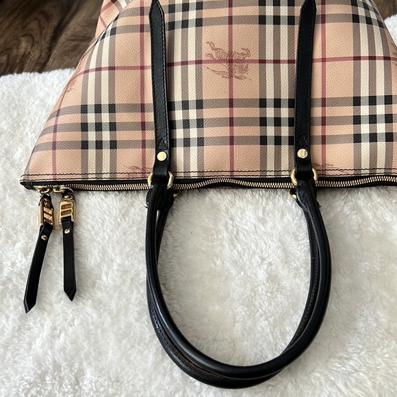Burberry Salisburry Shoulder Tote w/ nova check (additional pics) - Picture 13 of 15